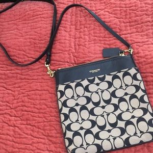 Coach side strap purse